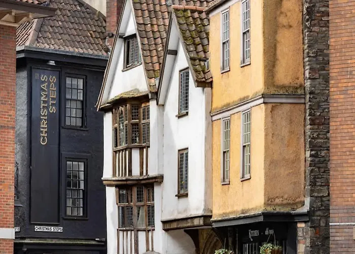 Historic Townhouse & Garden On Christmas Steps 度假居 布里斯托