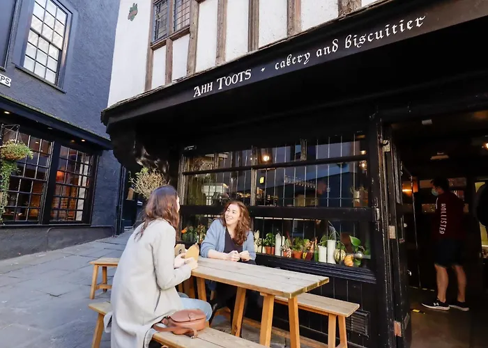 度假居 Historic Townhouse & Garden On Christmas Steps 布里斯托