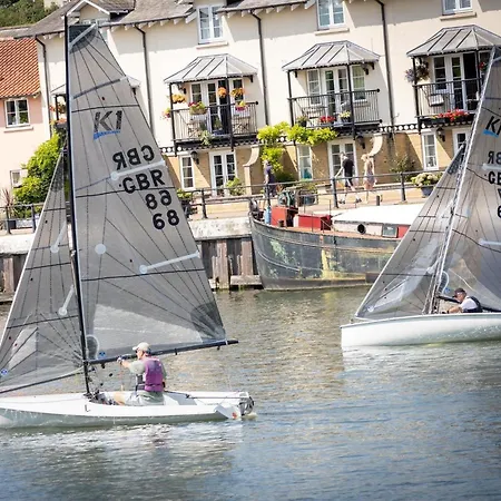 Historic Townhouse & Garden On Christmas Steps Semesterbostad Bristol