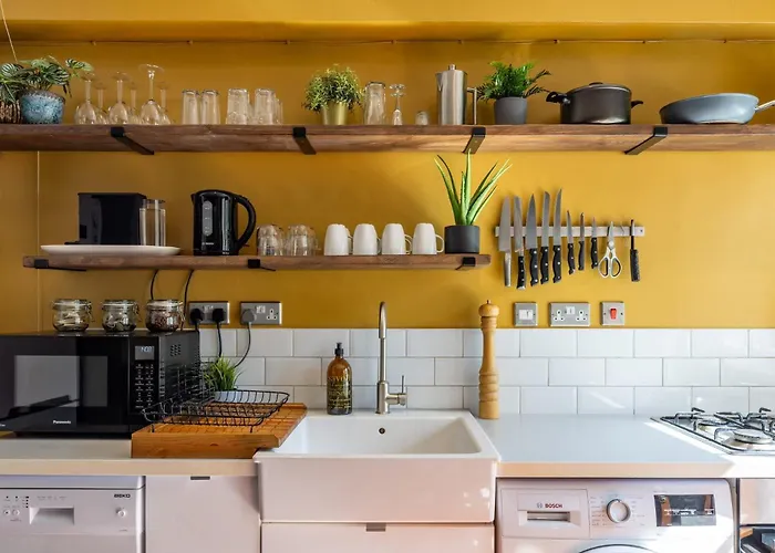 Historic Townhouse & Garden On Christmas Steps Prázdninový dům Bristol