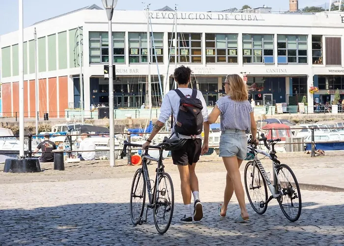 Historic Townhouse & Garden On Christmas Steps Prázdninový dům