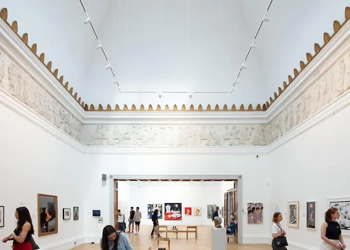 Historic Townhouse & Garden On Christmas Steps * Bristol