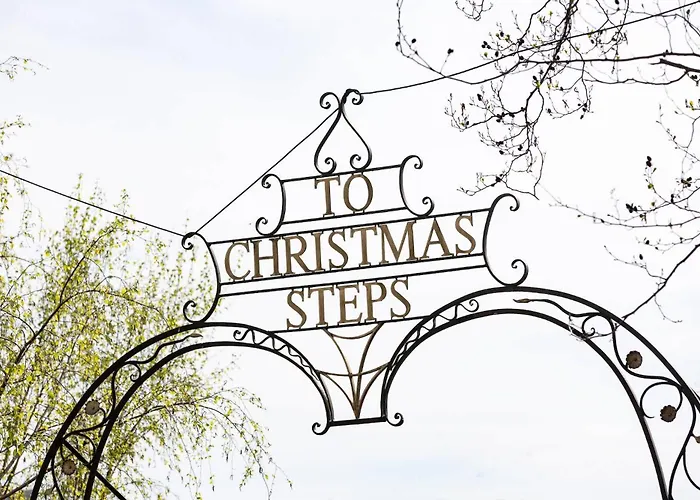 Historic Townhouse & Garden On Christmas Steps